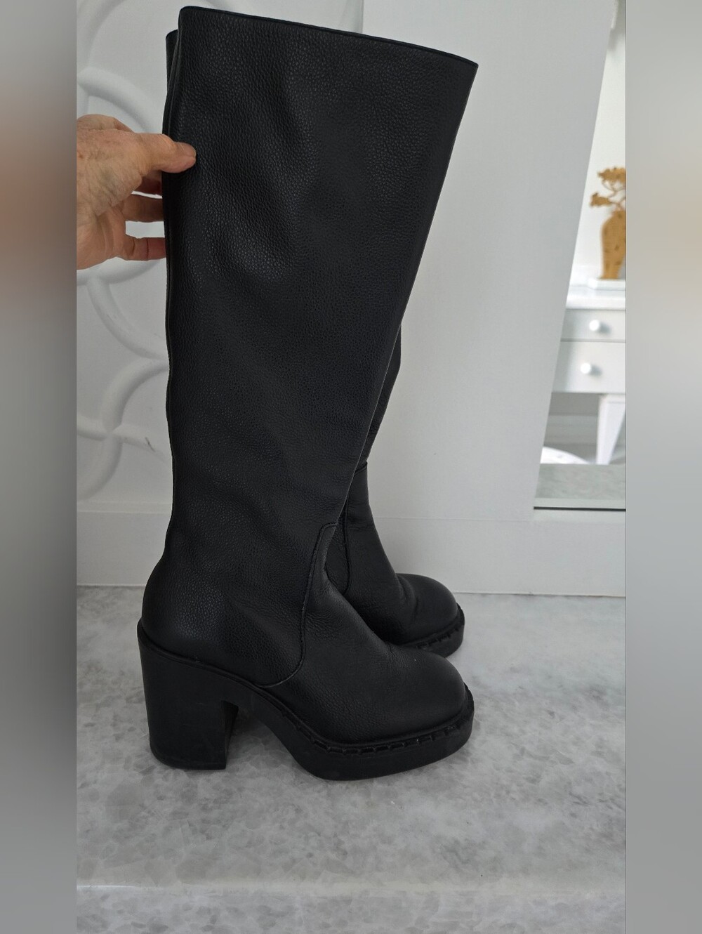 L'Intervalle Leather Boots 8.5